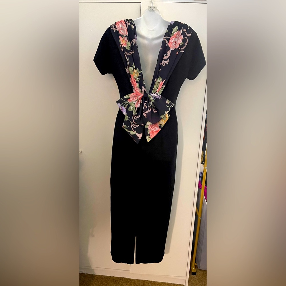 Datiani Vintage 1980s Black and Floral V back Cocktail Dress Size 6 - Picture 3 of 4